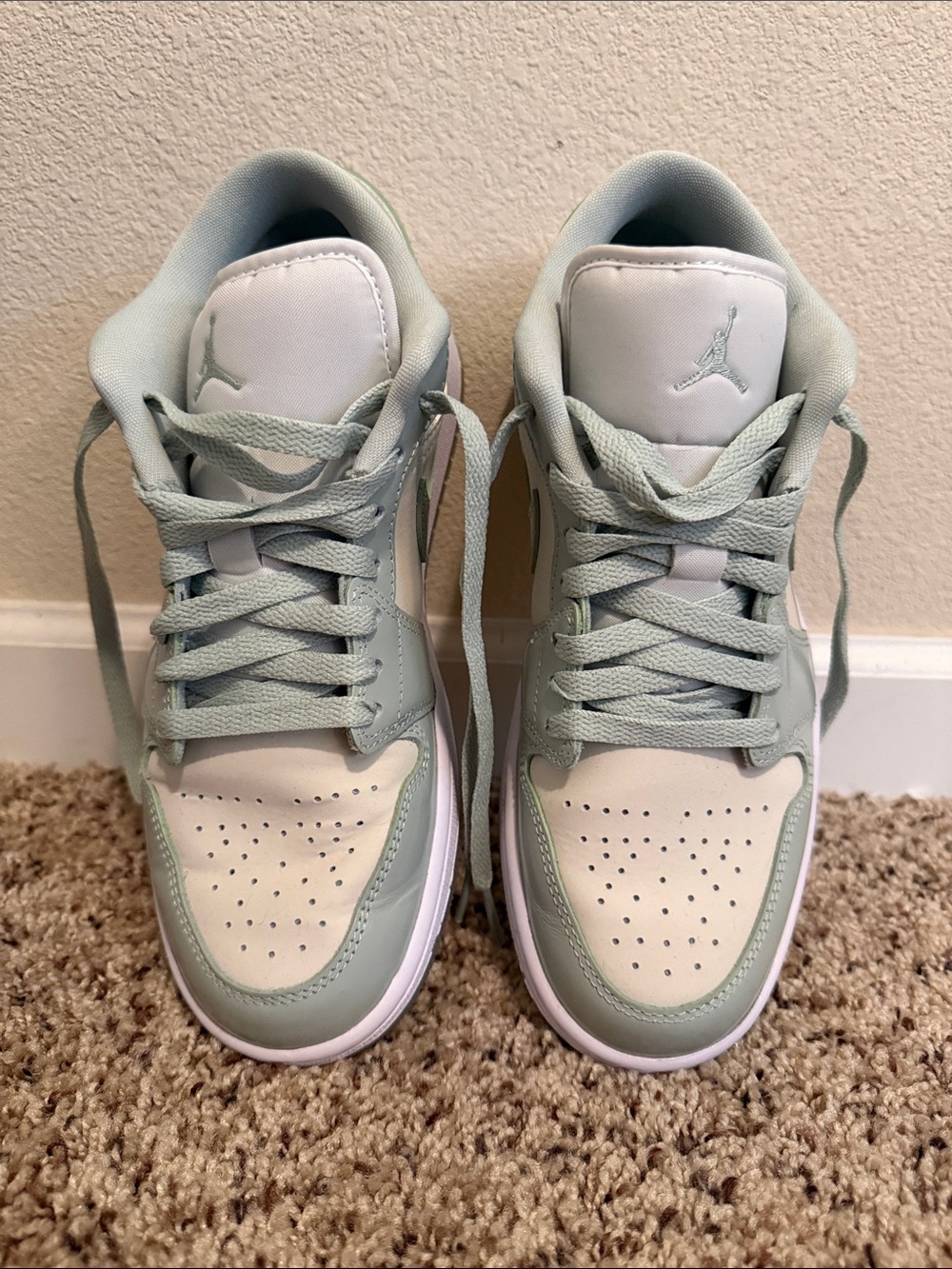 Jordan Low-Top Sneakers in Mint Green and White